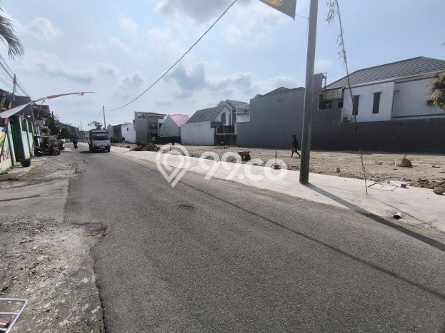 Tanah Komersial Kawasan Colomadu, Luas 100m², Pinggir Jalan Tanah Komersial Kawasan Colomadu, Luas 100m², Pinggir Jalan
