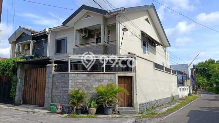 Rumah 3 KT 2 KM di Area Premium Banjarsari, Solo Rumah 3 KT 2 KM di Area Premium Banjarsari, Solo