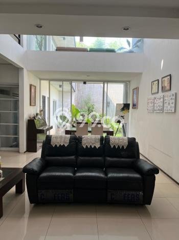 Jual Rumah Luas Elegan Dengan View Eksklusif di Bintaro, Jakarta Selatan Jual Rumah Luas Elegan Dengan View Eksklusif di Bintaro, Jakarta Selatan