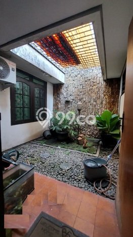 Rumah Luxury Modern Siap Huni di Bintaro Jakarta Selatan Rumah Luxury Modern Siap Huni di Bintaro Jakarta Selatan