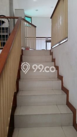 Rumah Mewah LB 350m2 Siap Pakai Desain Elegan di Bintaro, Tangerang Selatan Rumah Mewah LB 350m2 Siap Pakai Desain Elegan di Bintaro, Tangerang Selatan