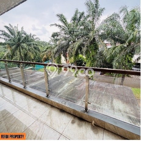 Jual Rumah Mewah Elegan Dengan View Eksklusif di Cibubur, Jakarta Timur Jual Rumah Mewah Elegan Dengan View Eksklusif di Cibubur, Jakarta Timur