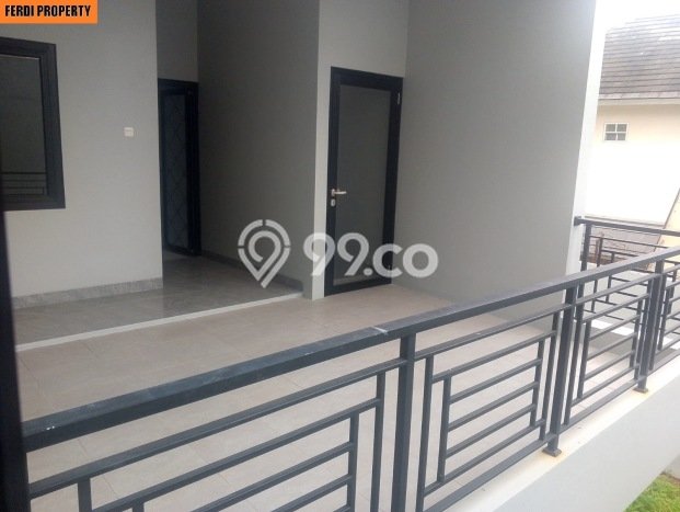 For Sale! Luxury House LT 300m2 Desain Elegan di Kota Wisata For Sale! Luxury House LT 300m2 Desain Elegan di Kota Wisata