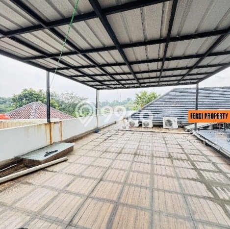 Jual Rumah Mewah Elegan Dengan View Eksklusif di Cibubur, Jakarta Timur Jual Rumah Mewah Elegan Dengan View Eksklusif di Cibubur, Jakarta Timur
