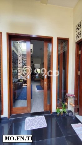 Rumah Luxury Modern Tanpa Renovasi di Cibubur Jakarta Timur Rumah Luxury Modern Tanpa Renovasi di Cibubur Jakarta Timur