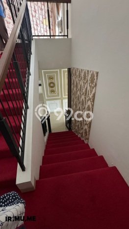 Jual Rumah Mewah Elegan Dengan View Eksklusif di Cibubur, Jakarta Timur Jual Rumah Mewah Elegan Dengan View Eksklusif di Cibubur, Jakarta Timur