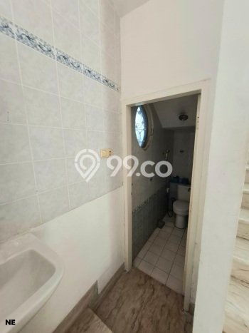 Rumah Luxury Modern Tanpa Renovasi di Cibubur Jakarta Timur Rumah Luxury Modern Tanpa Renovasi di Cibubur Jakarta Timur