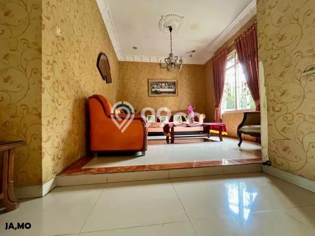 Jual Rumah Mewah Megah Dengan View Cantik di Raffles Hills, Jakarta Timur Jual Rumah Mewah Megah Dengan View Cantik di Raffles Hills, Jakarta Timur