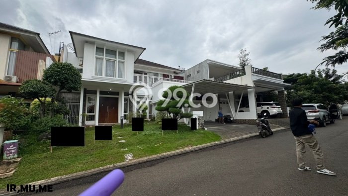 Jual Rumah Mewah Elegan Dengan View Eksklusif di Cibubur, Jakarta Timur Jual Rumah Mewah Elegan Dengan View Eksklusif di Cibubur, Jakarta Timur