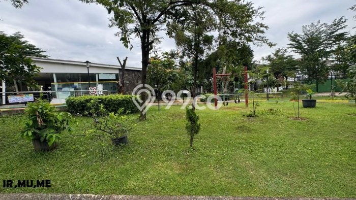 Jual Rumah Mewah Elegan Dengan View Eksklusif di Cibubur, Jakarta Timur Jual Rumah Mewah Elegan Dengan View Eksklusif di Cibubur, Jakarta Timur
