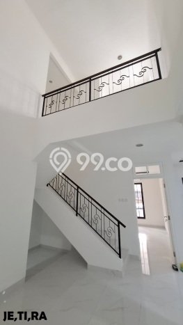 Rumah Minimalis 5 KT di Cibubur Jakarta Timur Unfurnished Rumah Minimalis 5 KT di Cibubur Jakarta Timur Unfurnished