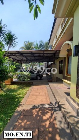 Rumah Luxury Modern Tanpa Renovasi di Cibubur Jakarta Timur Rumah Luxury Modern Tanpa Renovasi di Cibubur Jakarta Timur