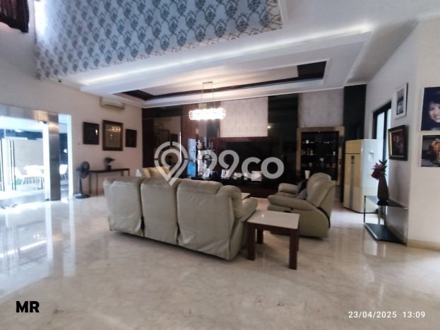 Jual Rumah Mewah Elegan Dengan View Eksklusif di Kota Wisata, Bogor Jual Rumah Mewah Elegan Dengan View Eksklusif di Kota Wisata, Bogor