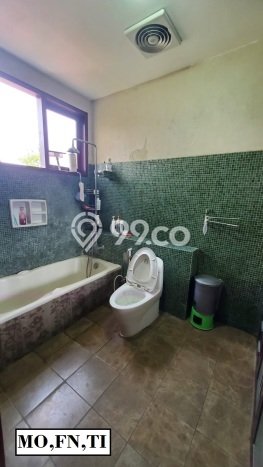 Rumah Luxury Modern Tanpa Renovasi di Cibubur Jakarta Timur Rumah Luxury Modern Tanpa Renovasi di Cibubur Jakarta Timur