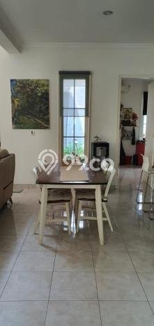 Rumah Luxury Best Location di Tangerang, Banten Rumah Luxury Best Location di Tangerang, Banten
