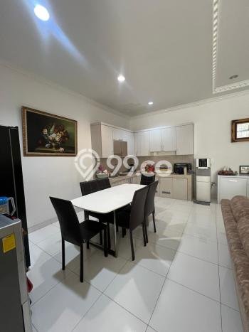 Rumah Elit Modern Siap Huni di Villa Melati Mas Tangerang Selatan Rumah Elit Modern Siap Huni di Villa Melati Mas Tangerang Selatan