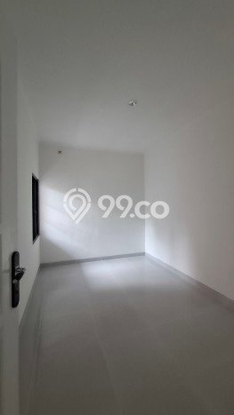 Rumah Menguntungkan di Cibubur, Dekat Kawasan Komersial, Jakarta Timur - 4 Kamar Tidur Rumah Menguntungkan di Cibubur, Dekat Kawasan Komersial, Jakarta Timur - 4 Kamar Tidur