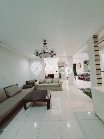 BEST PRICE! Rumah Premium di Kota Wisata, Luas 180m² LB 200m² BEST PRICE! Rumah Premium di Kota Wisata, Luas 180m² LB 200m²