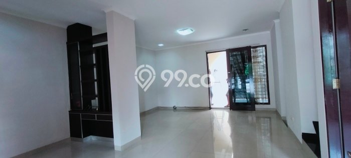 HOT DEAL! Rumah area Kota Wisata, 3 KT, Area Asri, LT 128m² Bangunan 150m² HOT DEAL! Rumah area Kota Wisata, 3 KT, Area Asri, LT 128m² Bangunan 150m²