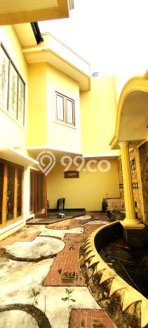 Rumah Elit Modern Siap Huni di Legenda Wisata Jakarta Timur Rumah Elit Modern Siap Huni di Legenda Wisata Jakarta Timur