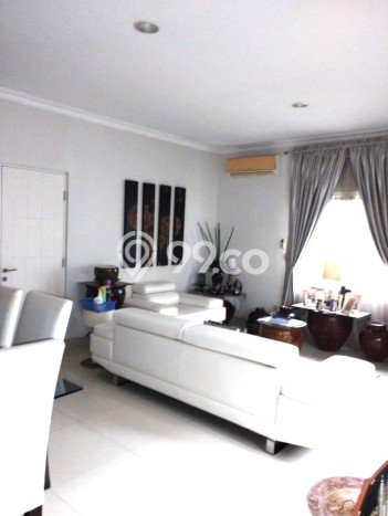 Rumah Elit LB 190m2 Siap Huni Desain Elegan di Kota Wisata, Bogor Rumah Elit LB 190m2 Siap Huni Desain Elegan di Kota Wisata, Bogor