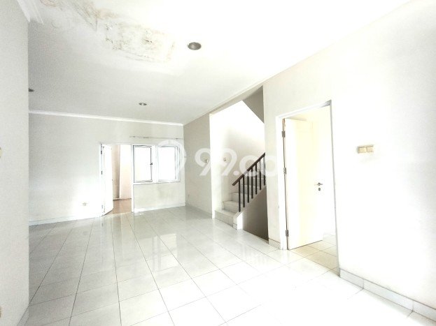 Rumah Minimalis 3 KT di Kota Wisata Jakarta Timur Unfurnished Rumah Minimalis 3 KT di Kota Wisata Jakarta Timur Unfurnished