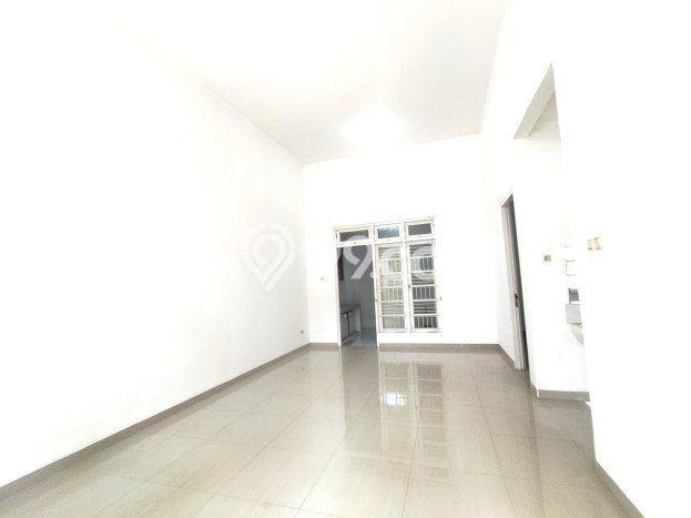 Jual Rumah Eksklusif 3 KT di Kota Wisata, Jakarta Timur Jual Rumah Eksklusif 3 KT di Kota Wisata, Jakarta Timur
