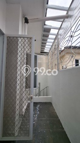 Dijual Rumah Modern 4 KT di Kota Wisata, Jakarta Timur Dijual Rumah Modern 4 KT di Kota Wisata, Jakarta Timur