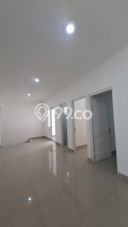 Jual Rumah Eksklusif 4 KT di Kota Wisata, Jakarta Timur Jual Rumah Eksklusif 4 KT di Kota Wisata, Jakarta Timur