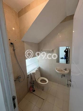 INVESTASI TEPAT! Rumah area Kota Wisata, Luas 136m² LB 120m² INVESTASI TEPAT! Rumah area Kota Wisata, Luas 136m² LB 120m²