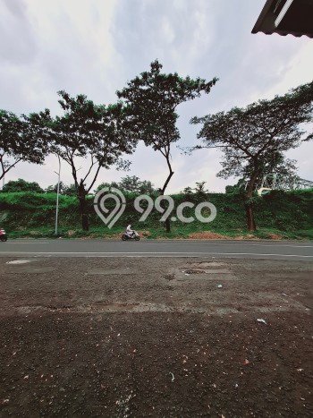 For Rent Ruko Premium di Kota Wisata, Luas 100m², Area Utama For Rent Ruko Premium di Kota Wisata, Luas 100m², Area Utama