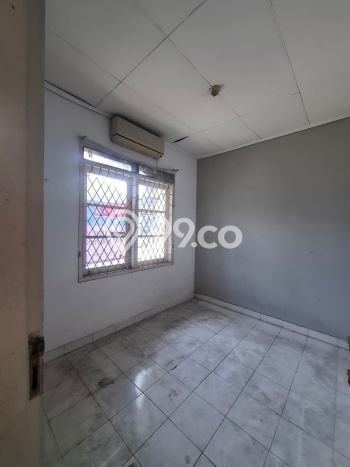 For Sale Hunian Rumah Terawat 2 KT di Kota Wisata, Jakarta Timur For Sale Hunian Rumah Terawat 2 KT di Kota Wisata, Jakarta Timur