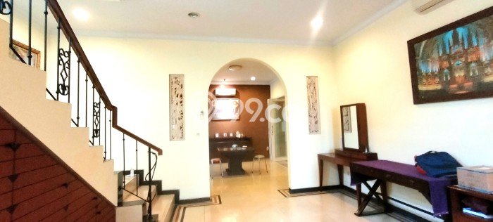 Dijual Rumah Mewah Megah Dengan View Cantik di Kota Wisata, Jakarta Timur Dijual Rumah Mewah Megah Dengan View Cantik di Kota Wisata, Jakarta Timur