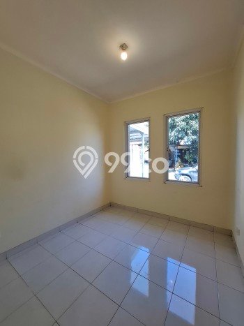 Rumah dengan Lokasi Strategis 2 KT di Kota Wisata, Jakarta Timur Rumah dengan Lokasi Strategis 2 KT di Kota Wisata, Jakarta Timur