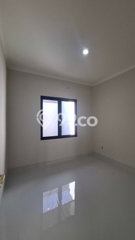 Dijual Rumah Modern 3 KT di Kota Wisata, Jakarta Timur Dijual Rumah Modern 3 KT di Kota Wisata, Jakarta Timur