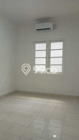 SPECIAL RATE! Rumah di Kota Wisata, 1 KM, Lingkungan Asri, Luas 90m² Bangunan 60m² SPECIAL RATE! Rumah di Kota Wisata, 1 KM, Lingkungan Asri, Luas 90m² Bangunan 60m²