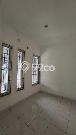 For Sale Hunian Rumah Nyaman 2 KT di Legenda Wisata, Jakarta Timur For Sale Hunian Rumah Nyaman 2 KT di Legenda Wisata, Jakarta Timur