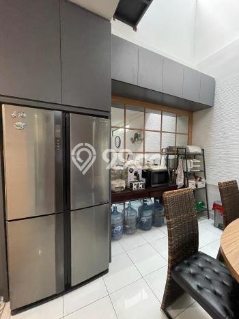 Rumah Minimalis 4 Kamar LT 120m2 di Legenda Wisata Rumah Minimalis 4 Kamar LT 120m2 di Legenda Wisata