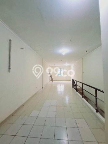 For Rent Ruko Premium di Kota Wisata, Luas 100m², Area Utama For Rent Ruko Premium di Kota Wisata, Luas 100m², Area Utama