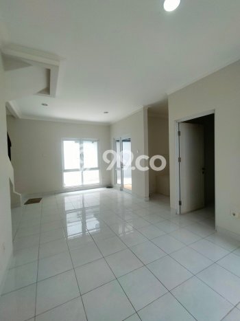 Jual Segera Rumah LB 106m² di Lokasi Strategis, Jakarta Timur Jual Segera Rumah LB 106m² di Lokasi Strategis, Jakarta Timur