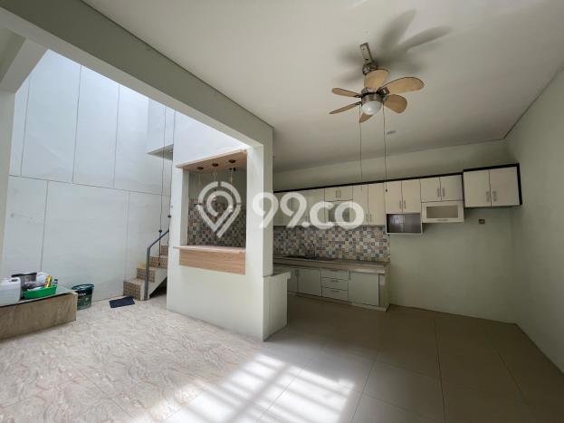 Rumah di Kota Wisata, Bogor, LT 133m² LB 200m² Rumah di Kota Wisata, Bogor, LT 133m² LB 200m²