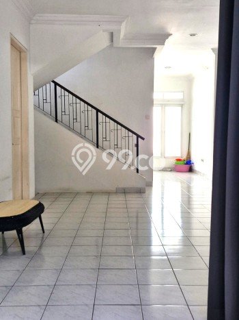 Rumah Modern 3 Kamar LT 164m2 di Legenda Wisata Rumah Modern 3 Kamar LT 164m2 di Legenda Wisata