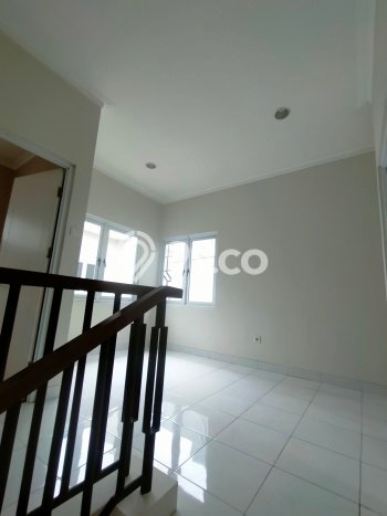 Jual Segera Rumah LB 106m² di Lokasi Strategis, Jakarta Timur Jual Segera Rumah LB 106m² di Lokasi Strategis, Jakarta Timur