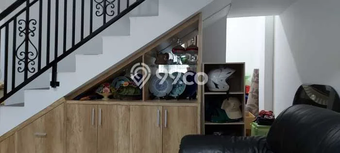 Siap Huni Rumah Mewah 5 Kamar di Pancoran Mas Dekat ke Mana Pun Siap Huni Rumah Mewah 5 Kamar di Pancoran Mas Dekat ke Mana Pun