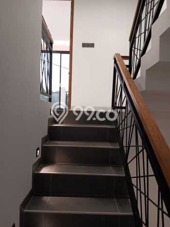 Rumah Modern Minimalis 3 KT Bisa Langsung Pindah di Jagakarsa Rumah Modern Minimalis 3 KT Bisa Langsung Pindah di Jagakarsa
