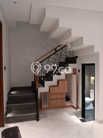 Rumah Modern Minimalis 3 KT Bisa Langsung Pindah di Jagakarsa Rumah Modern Minimalis 3 KT Bisa Langsung Pindah di Jagakarsa
