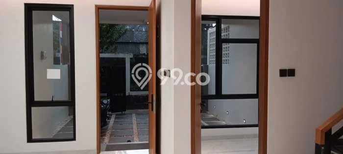 Rumah Modern Minimalis 3 KT Bisa Langsung Pindah di Jagakarsa Rumah Modern Minimalis 3 KT Bisa Langsung Pindah di Jagakarsa