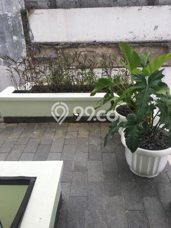 Siap Huni Rumah Mewah 3 Kamar di Kebon Jeruk Dekat ke Mana Saja Siap Huni Rumah Mewah 3 Kamar di Kebon Jeruk Dekat ke Mana Saja