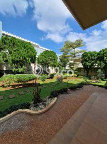 Rumah Elit Modern Siap Huni di Tanjung Duren Jakarta Barat Rumah Elit Modern Siap Huni di Tanjung Duren Jakarta Barat