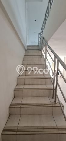 Unit Ruko Dijual di Jakarta Pusat LT 92m2 & LB 229m2 Unit Ruko Dijual di Jakarta Pusat LT 92m2 & LB 229m2